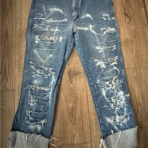 Wrangler Relaxed Fit Distressed Blue Jeans